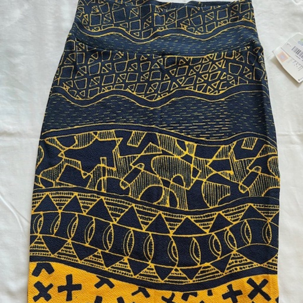 Cassie Lularoe Skirt.